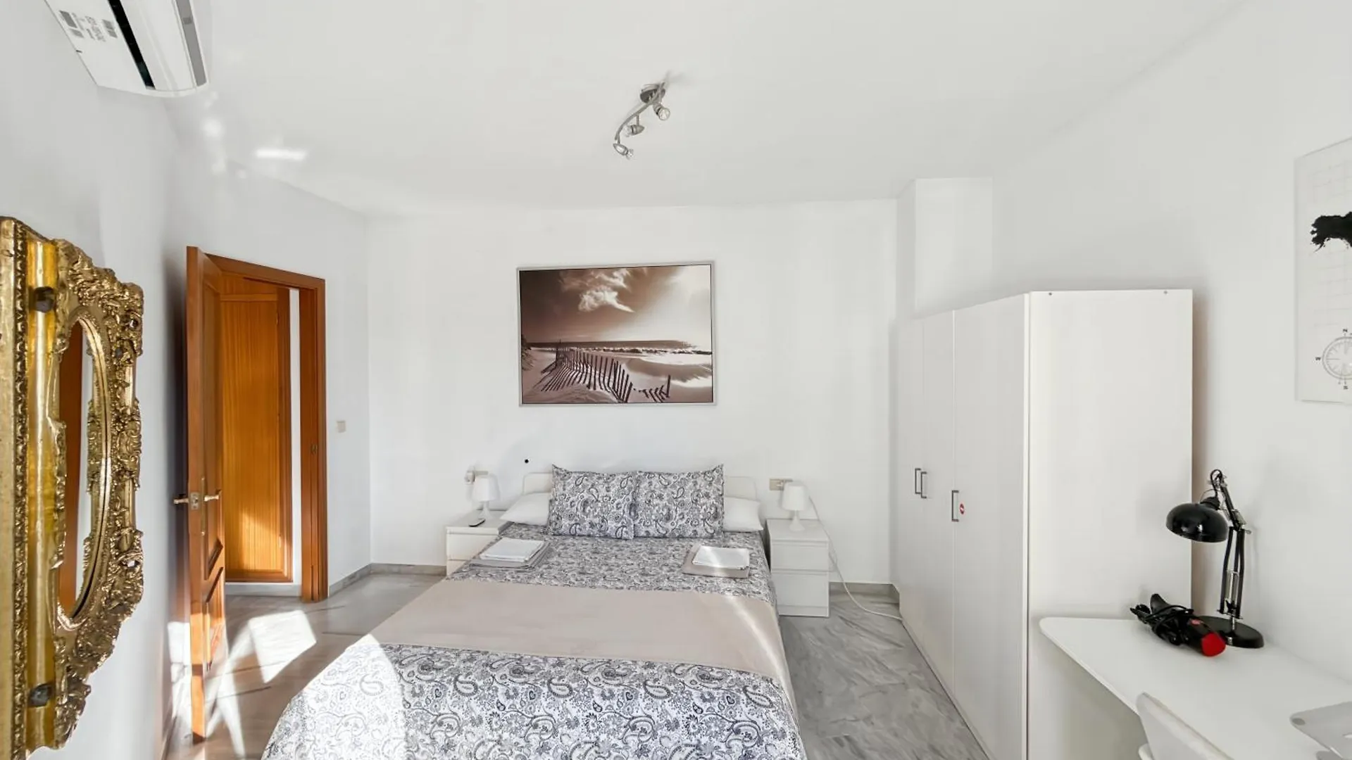 Exclusive Malaga Apartments With Cathedral Views And Auto Check-In 0*,